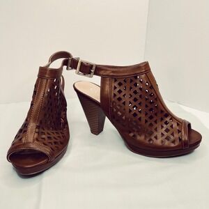 CL by Chinese Laundry Faux Leather Brown Booties Block Heel Sz 8.5 Peep Toe
